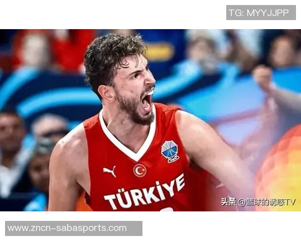 乌度卡称赞申京传球能力提升决策速度显著加快助力球队表现 乌度卡称赞申京传球能力提升决策速度显著加快助力球队表现