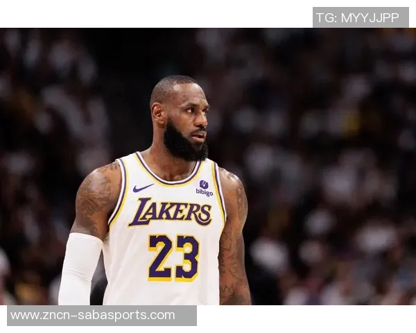 詹姆斯强调灵活调整打法是球员适应球队的重要生存智慧 詹姆斯强调灵活调整打法是球员适应球队的重要生存智慧