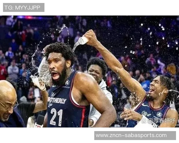 恩比德与鲍尔对决激烈76人半场微弱领先黄蜂三分球大战精彩纷呈 恩比德与鲍尔对决激烈76人半场微弱领先黄蜂三分球大战精彩纷呈