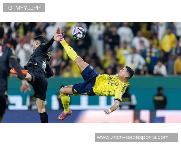 C罗倒钩惊艳全场球迷称其打破物理法则与时间静止的传奇瞬间 C罗倒钩惊艳全场球迷称其打破物理法则与时间静止的传奇瞬间