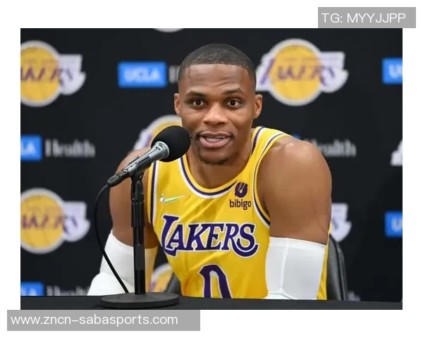 蒙克赞威少表现惊艳以年纪之大展现超凡实力令人震撼